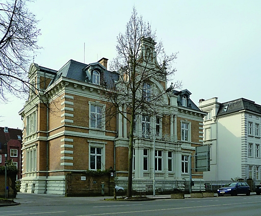 Gaubefehlsstand Telschow-Villa 4.jpg